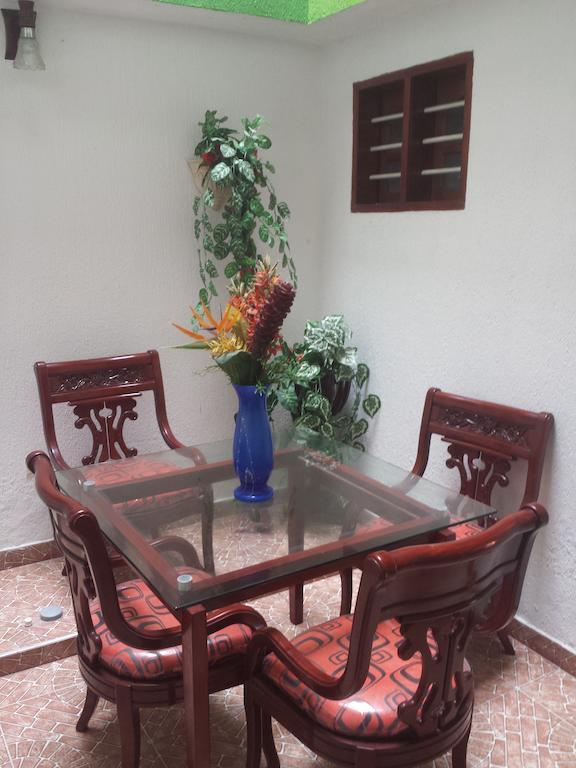 Hotel La Casa Del Turista Cartagena Exterior foto